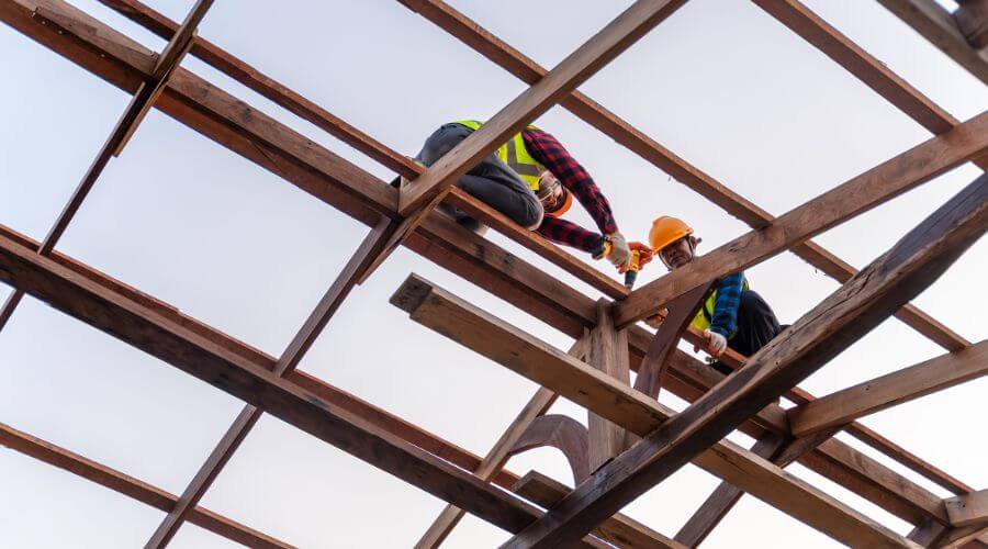 Professional gutter cleaning services in Drummond Island, MI